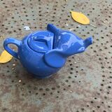 ELEPHANT teapot in blue enameled ceramic in the shape of an elephant, stamped collector and vintage