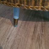 Meuble bleu pastel en rotin et tissu vintage