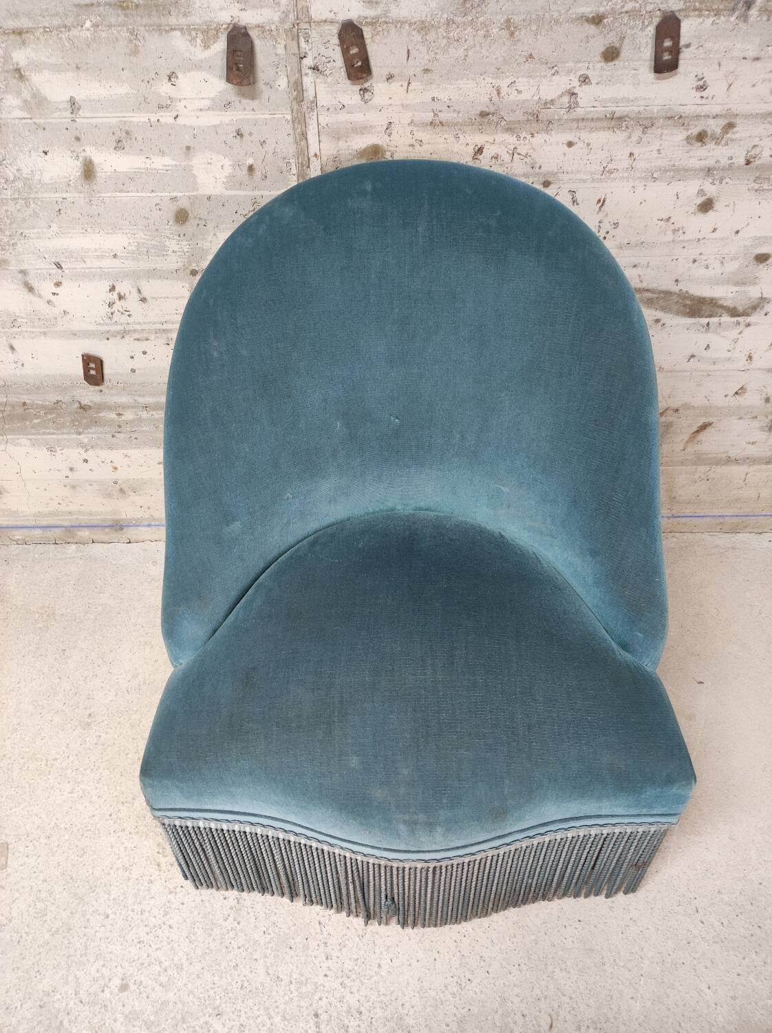 Blue toad armchair