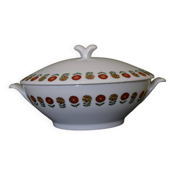 flower soup tureen