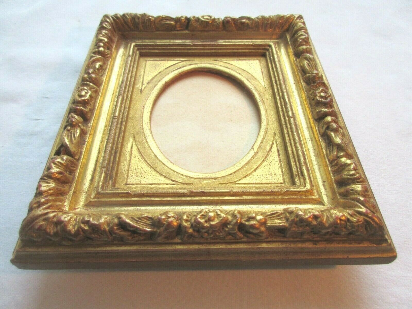 Nice old wall frame, carved wood, gilded with leaf, 17 cm x 15 cm, 4 available