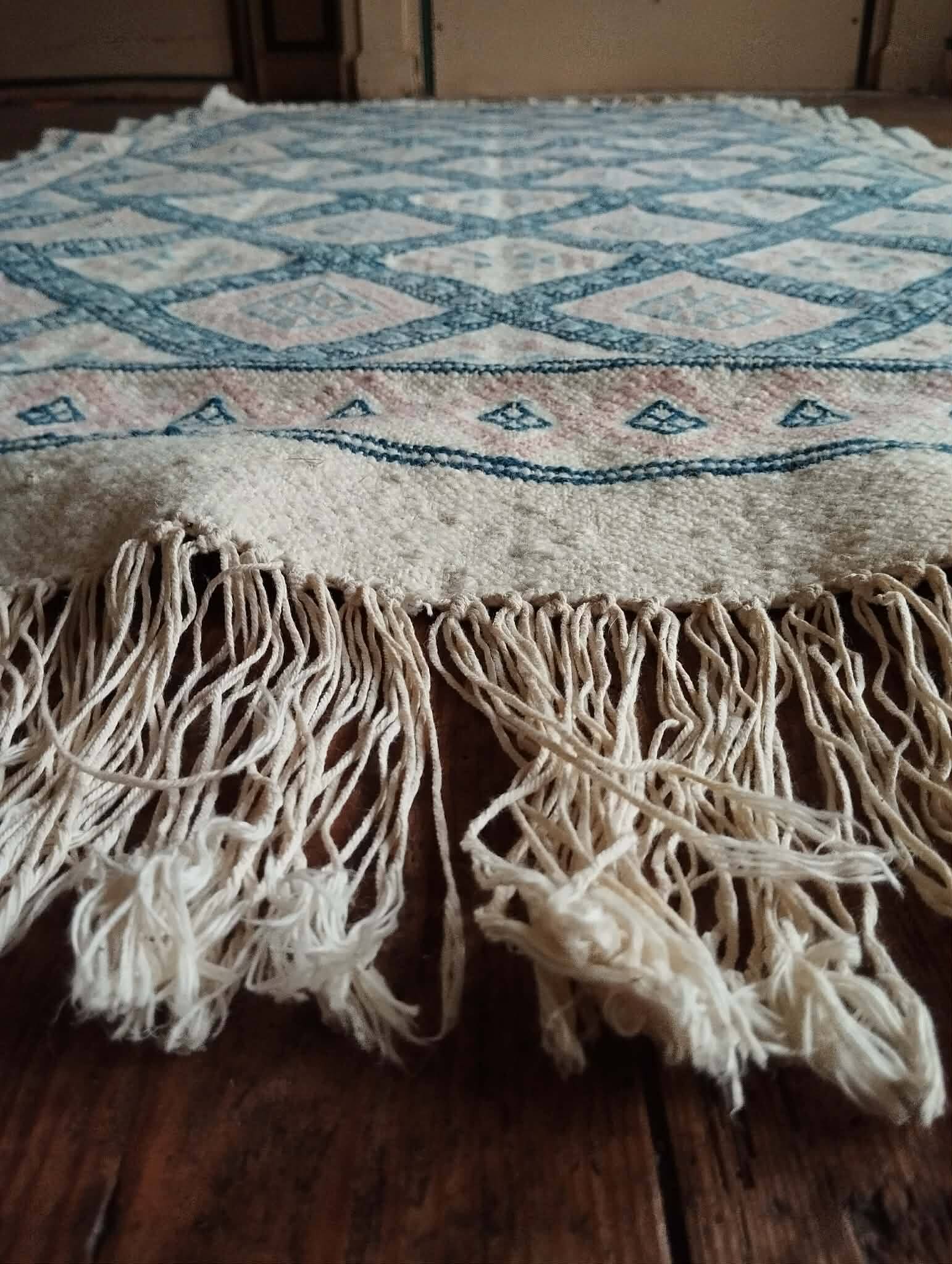 Handmade Berber Kilim Kairouan 203x102cm