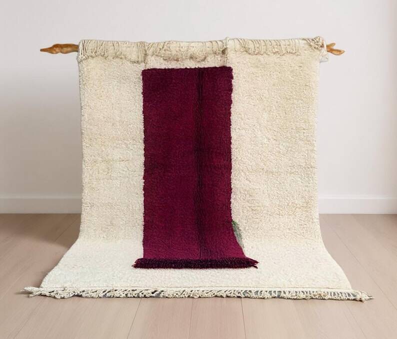 Magnificent handcrafted rug 200cm x 250cm