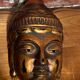 Masque mural en bois