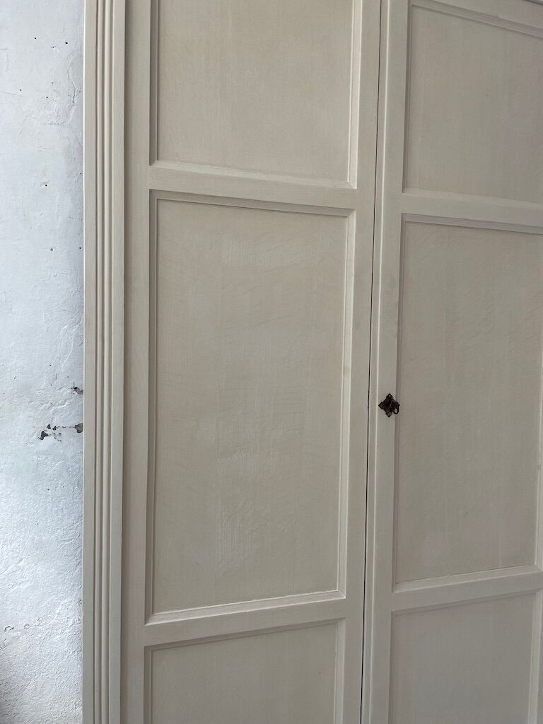 White and green cutter cabinet