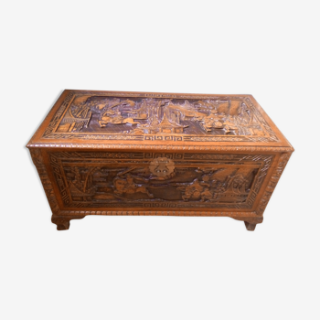 Indochinese chest in carved camphor tree