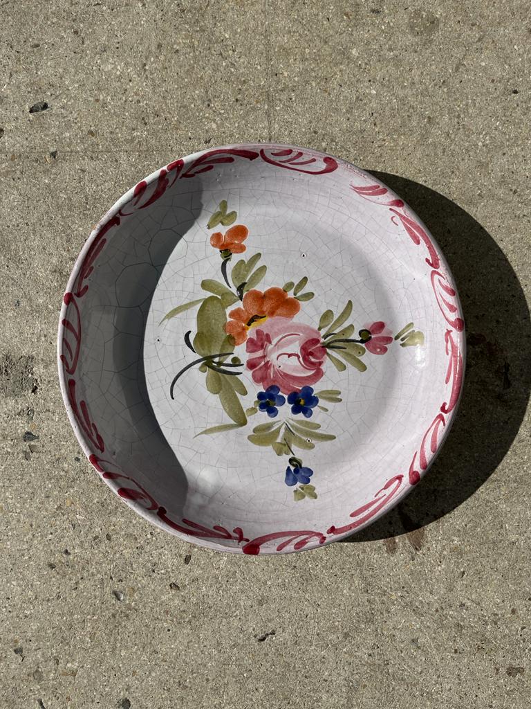 Sicilian plate pink hand-painted floral pattern
