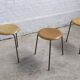 Ensemble de 3, tabouret à trois pieds Dot Arne Jacobsen par Fritz Hansen, années 1960.