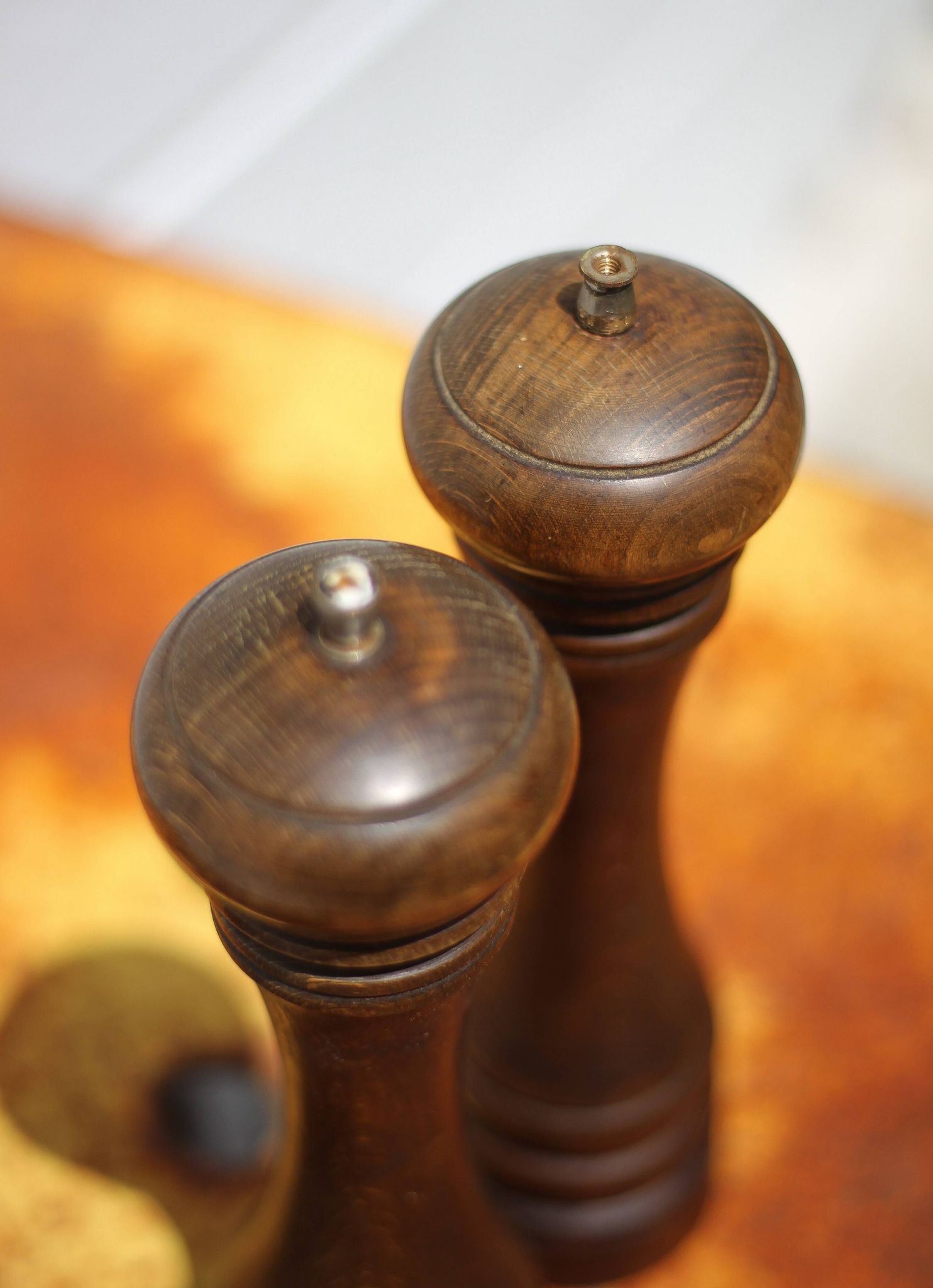 Marlux large model salt and pepper shaker, vintage wooden pepper mill and salt shaker