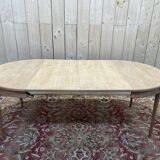 Table de salle à manger Louis XVI en merisier et deux allonges