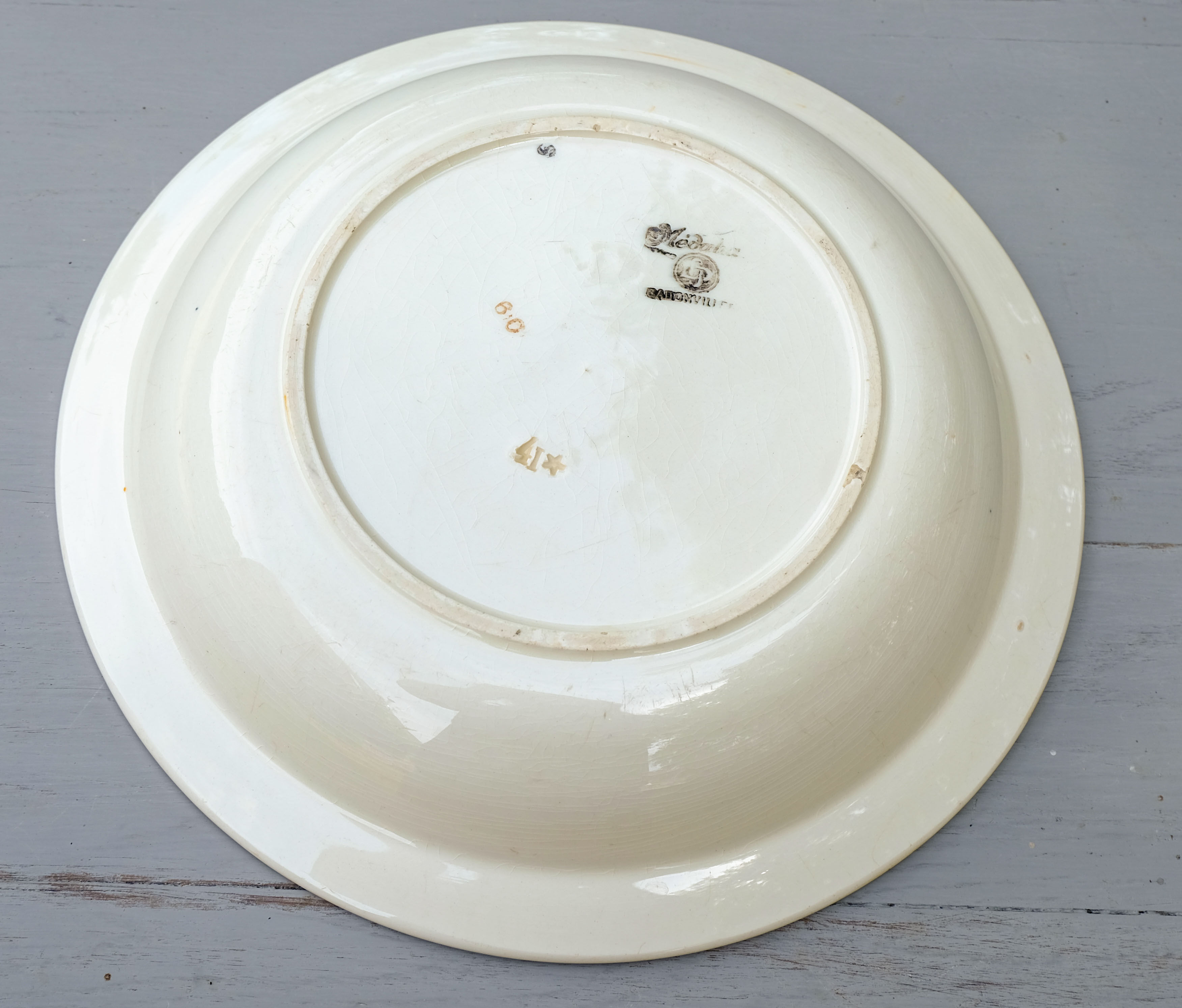 Flat hollow earthenware badonvillier