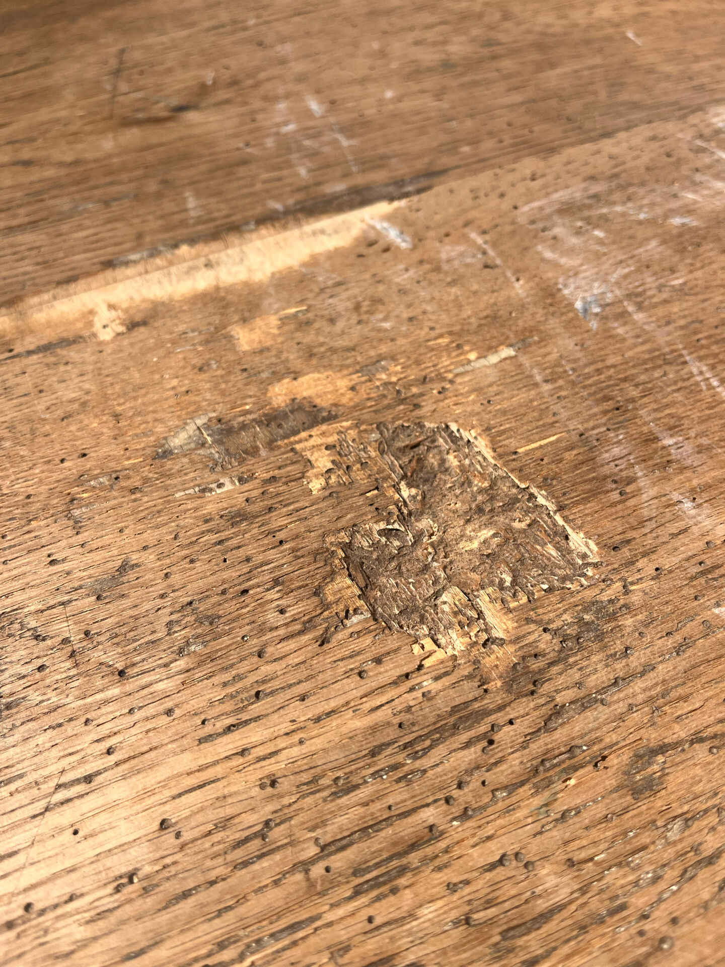 Workstation table