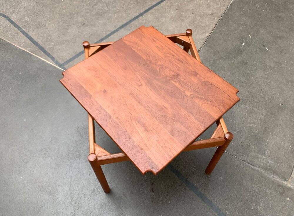 Mid-century Danish teak coffee table by Magnus Olesen, 1960s.