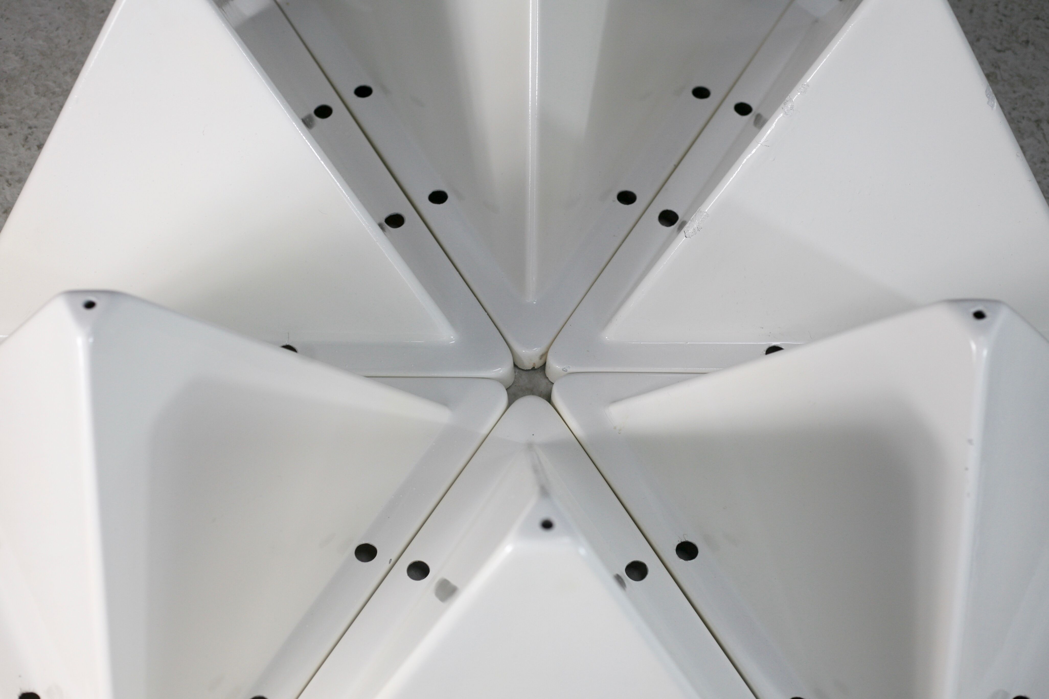 Fiberglass circa 1970. 6 tetrahedron-shaped elements. France.