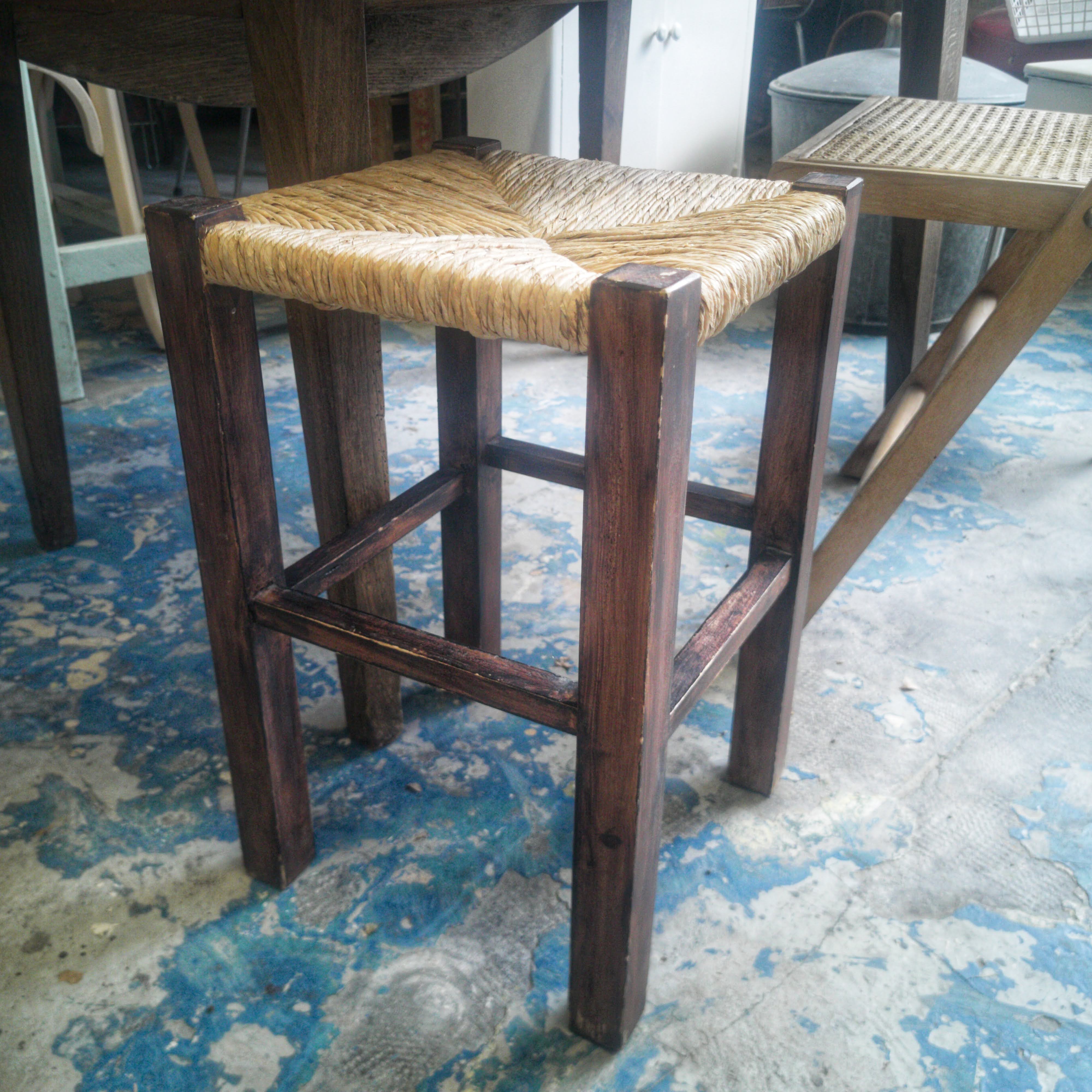 Wooden stool - braided straw
