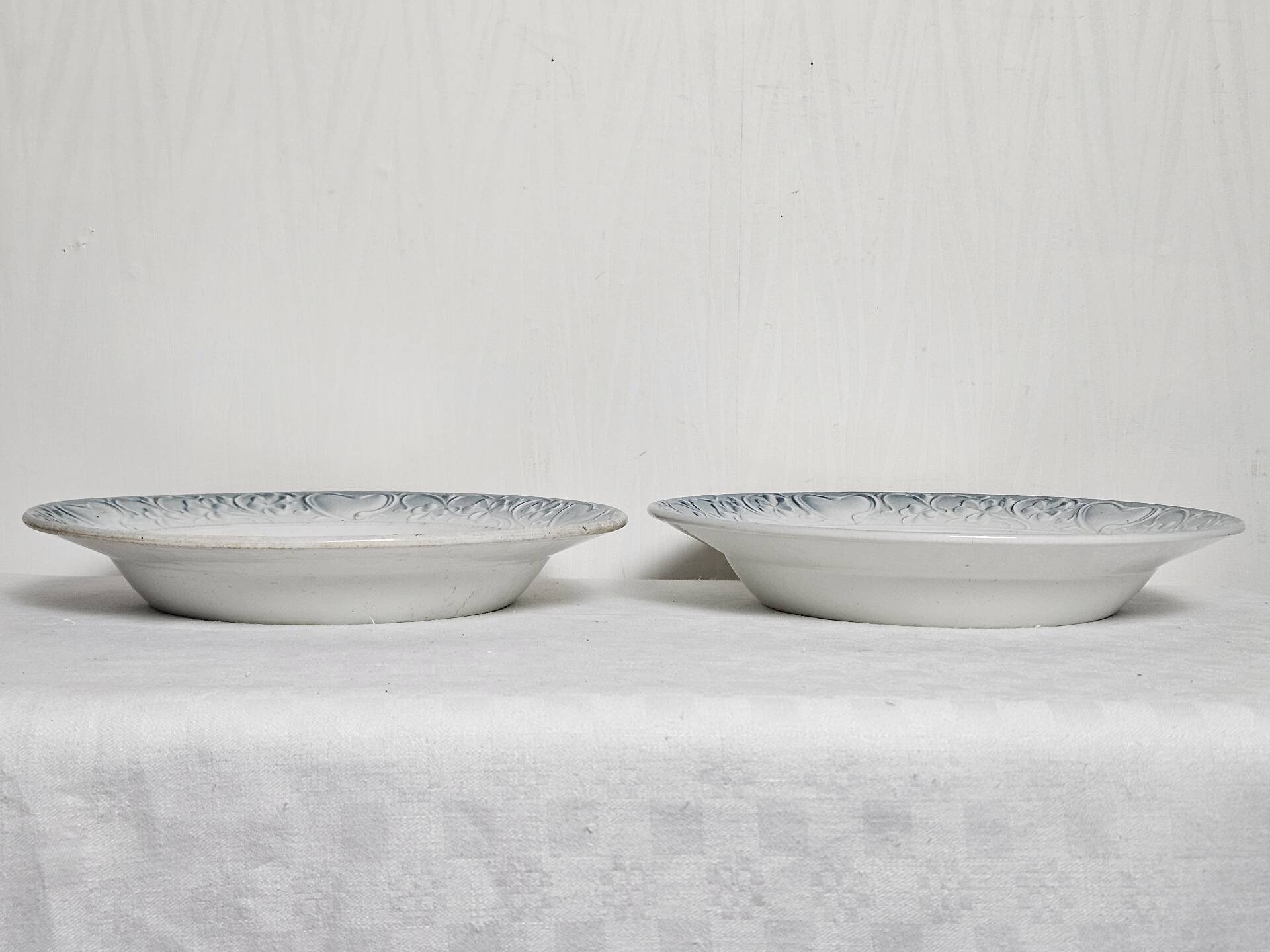 Pair of decorative deep plates with rooster design, St Amand vintage