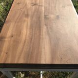 Farm table