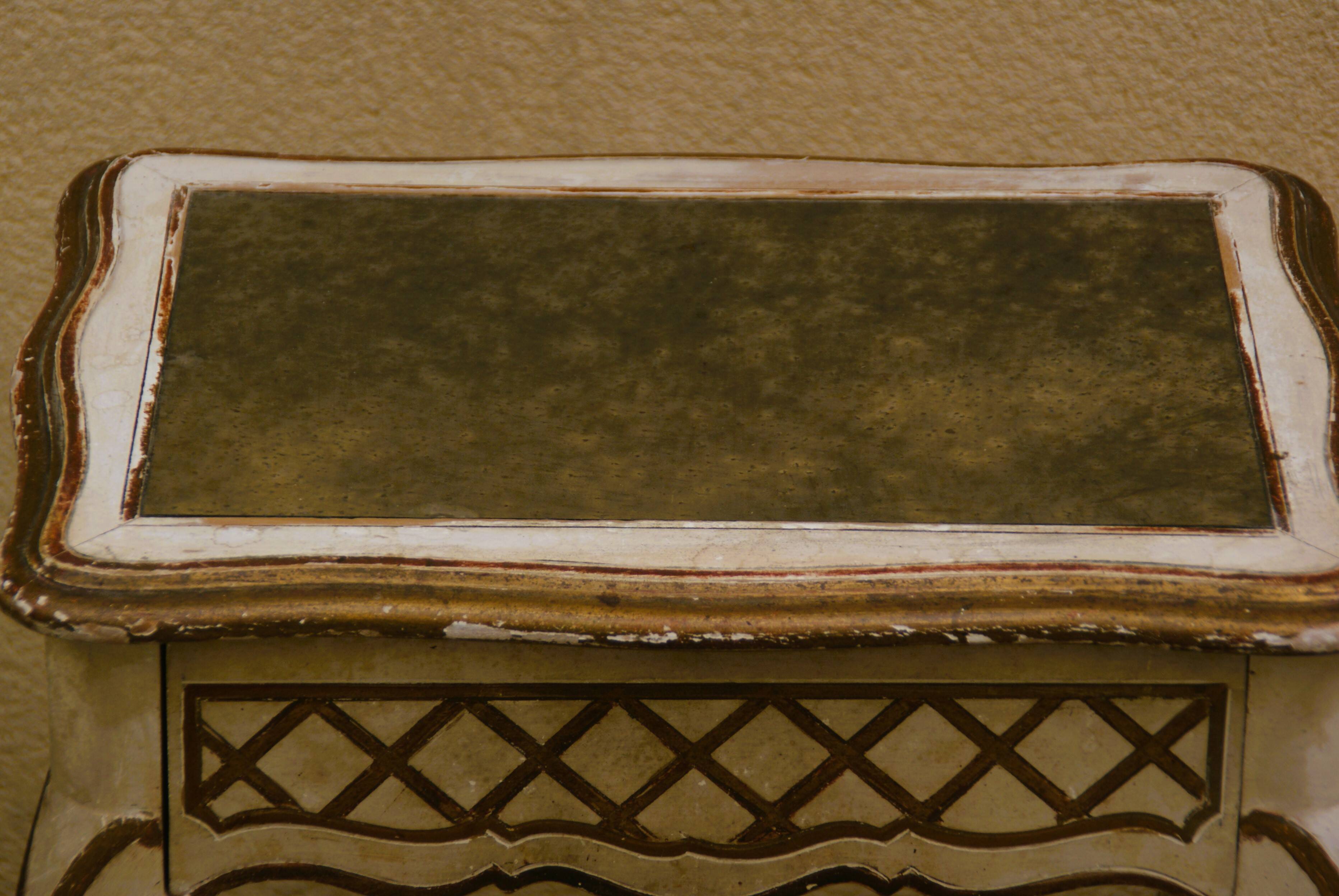 Pair of small tables 1900 in Louis xv style