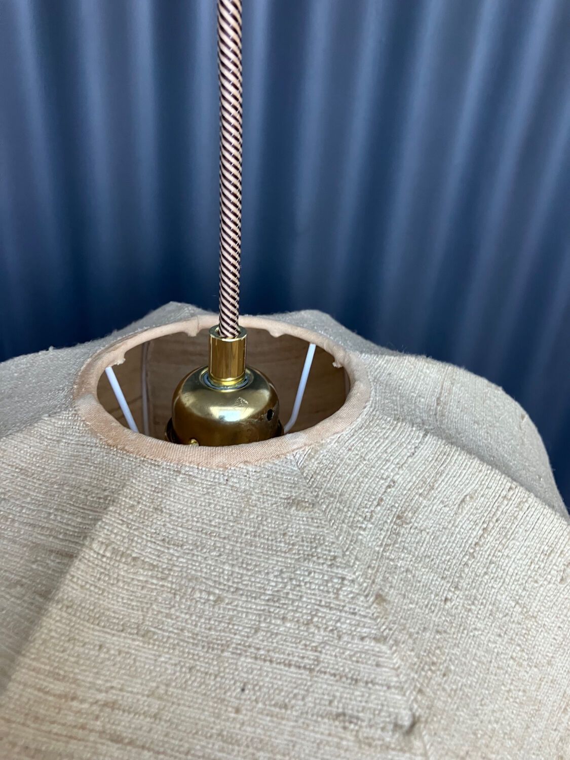 Vintage flower pendant light