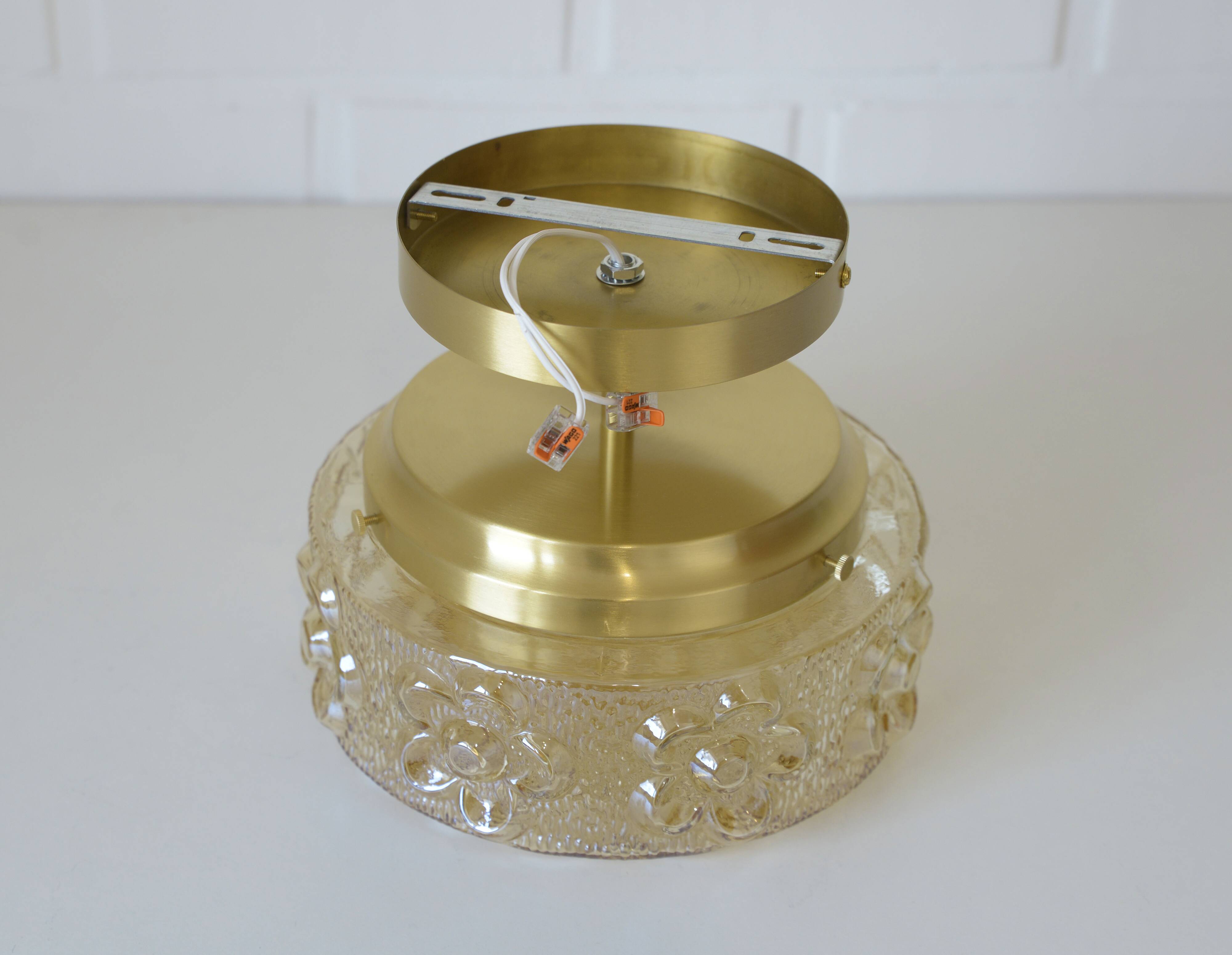 Plafonnier vintage en verre ambré