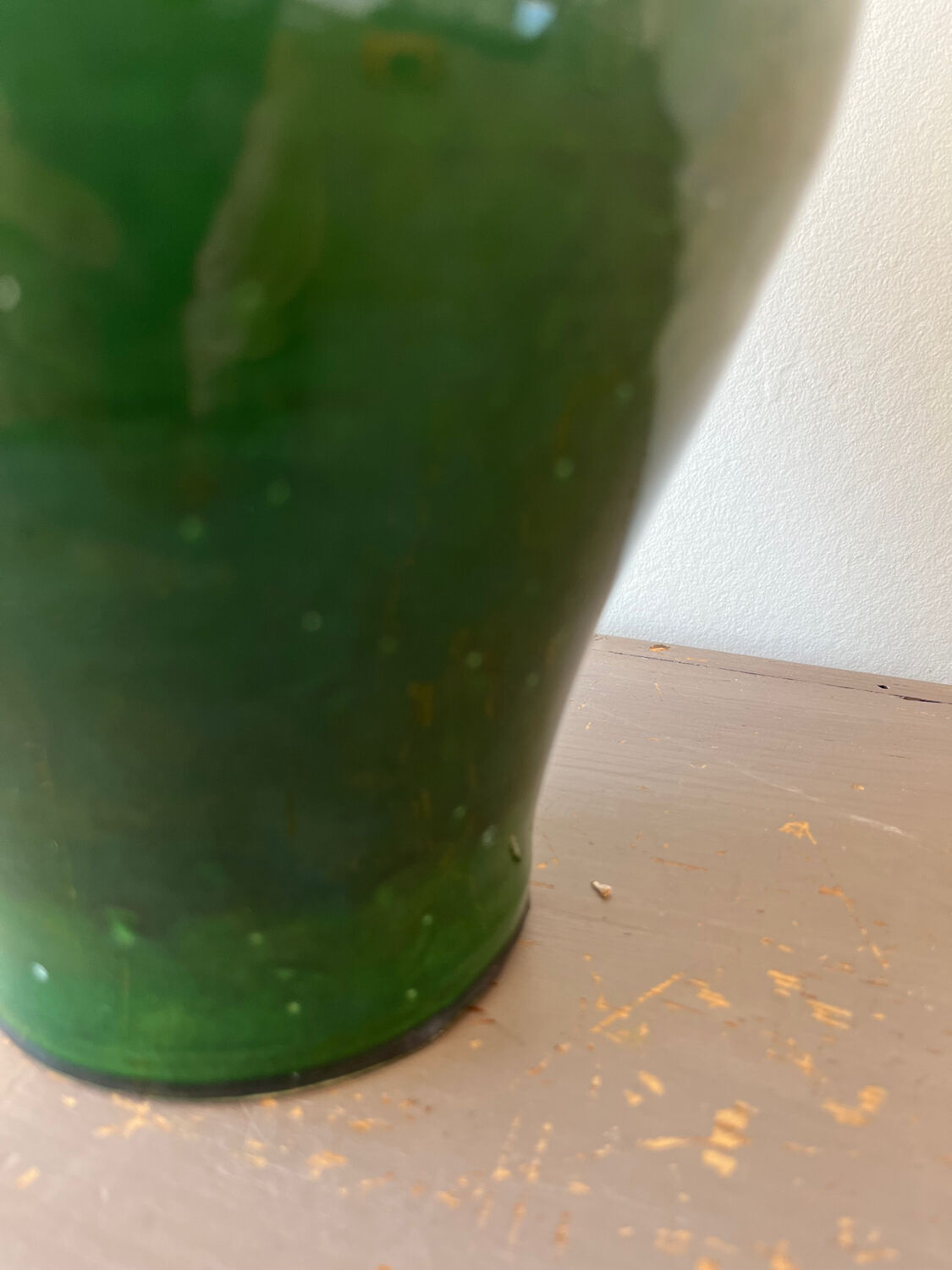 Glazed terracotta pot or vase