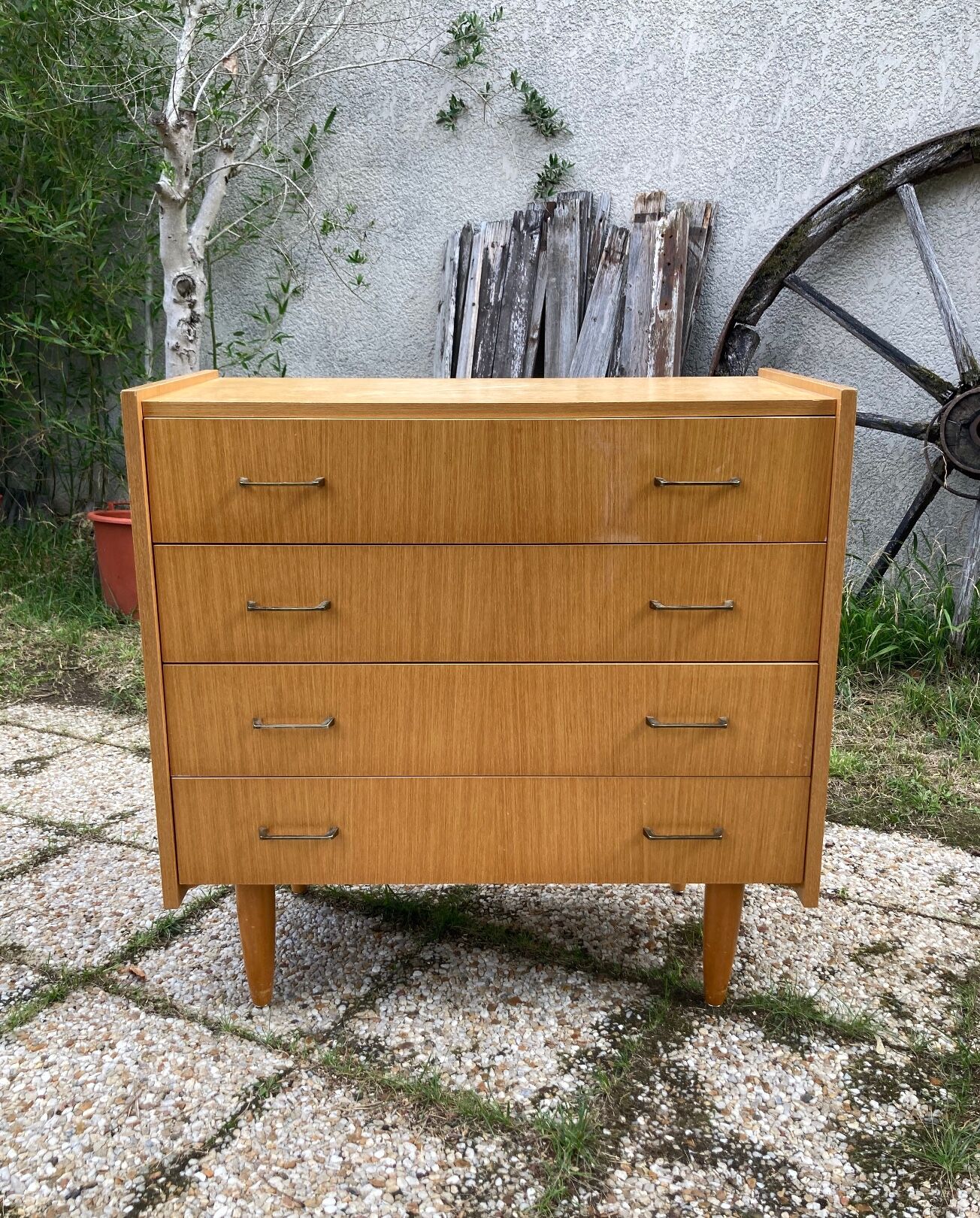 Vintage chest of drawers