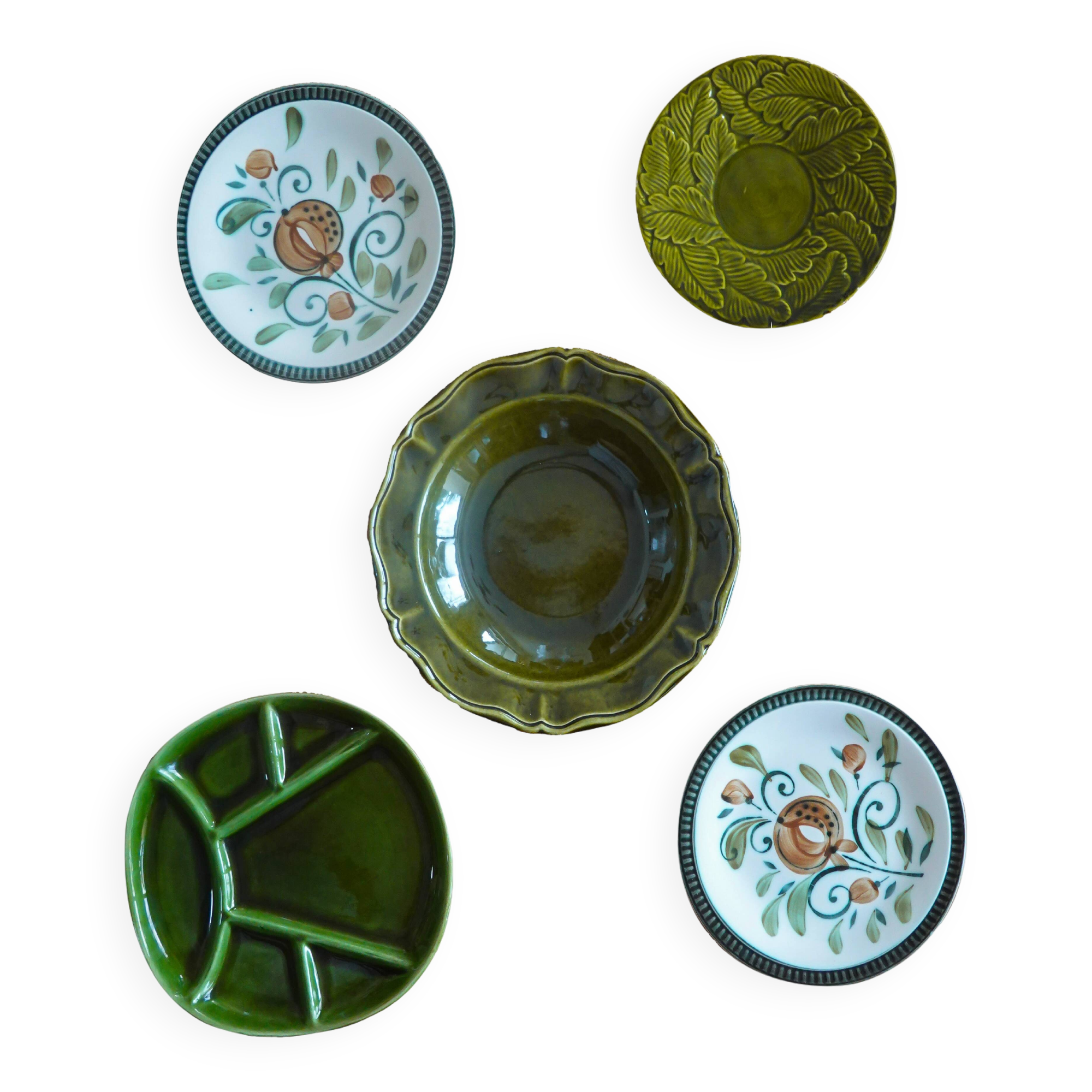5 plates, mismatched dishes