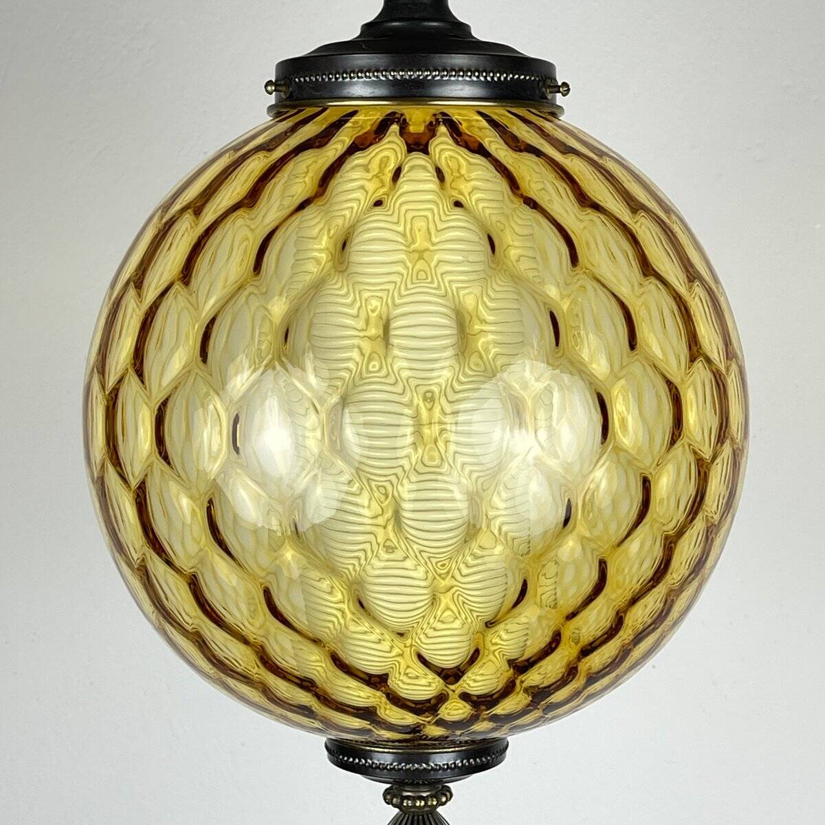 Vintage yellow Murano sphere pendant lamp, Italy, 1970s.