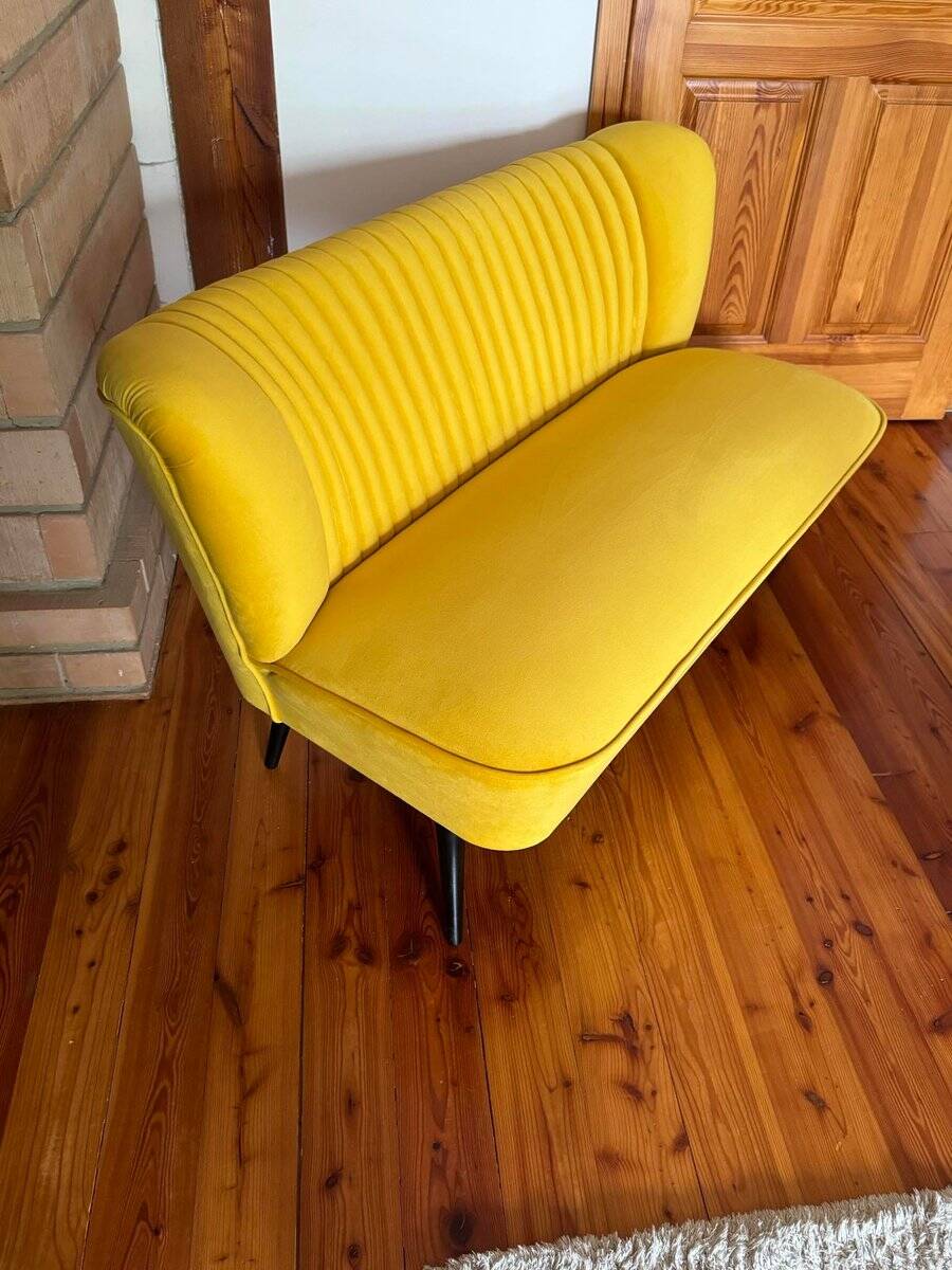 Mid-century Scandinavian yellow velvet canapé, solid beech frame and legs, 1950s.