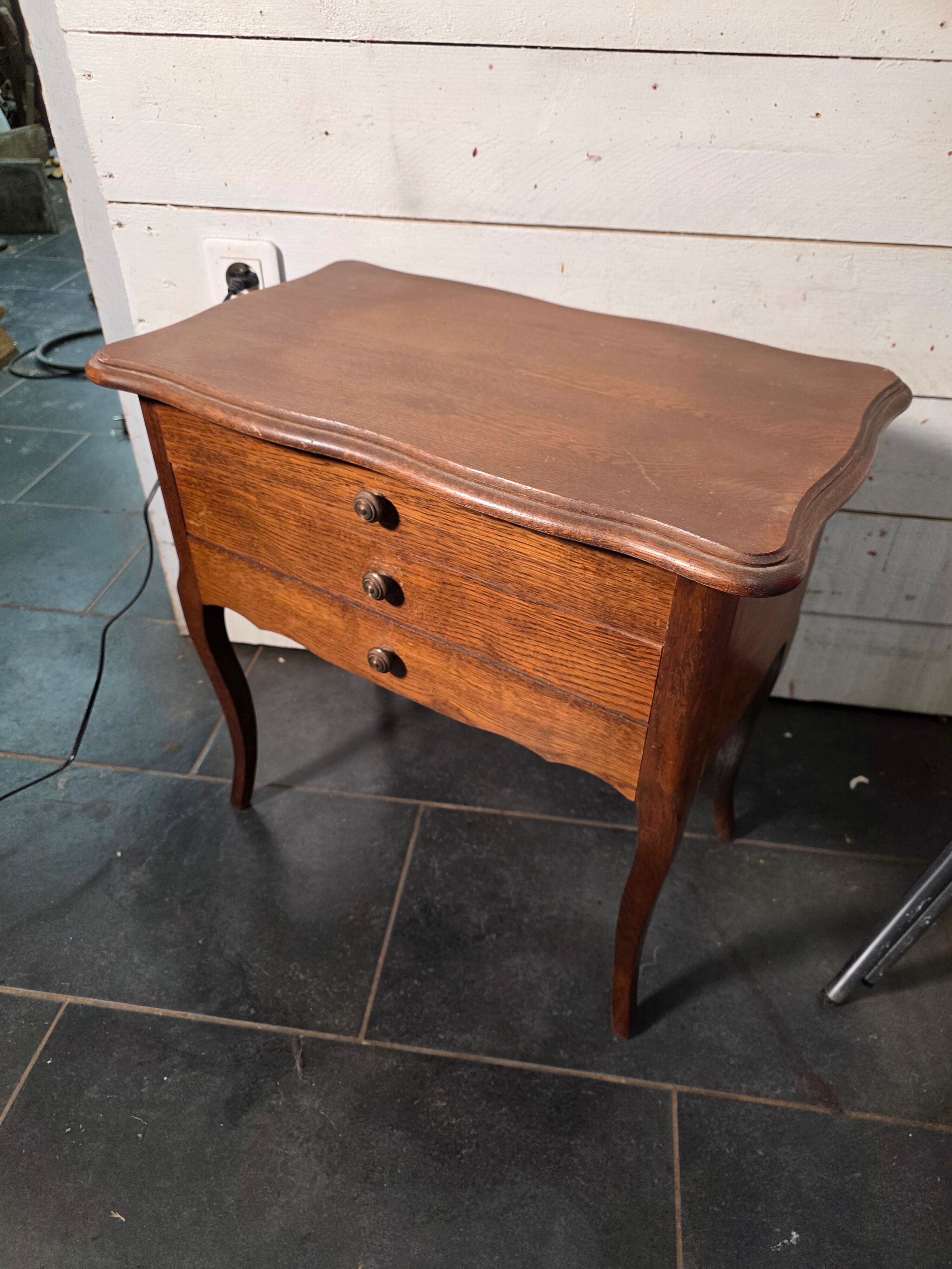 Oak bedside table in Louis XV style