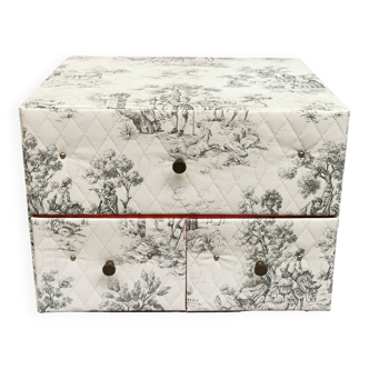 Beautiful Box / Jewelry Chest, Storage, Sewing décor. Toile de Jouy