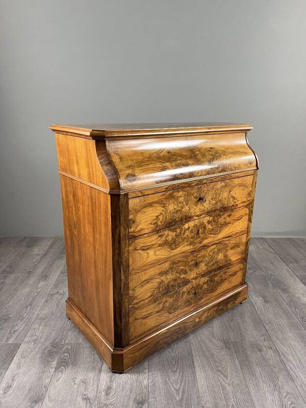 Commode de toilette en noyer, XIXe siècle