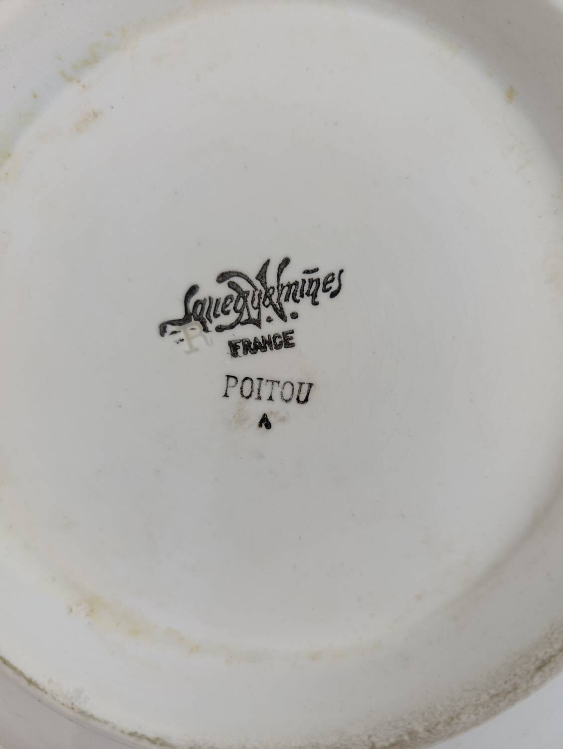 Plate Sarreguemines Poitou