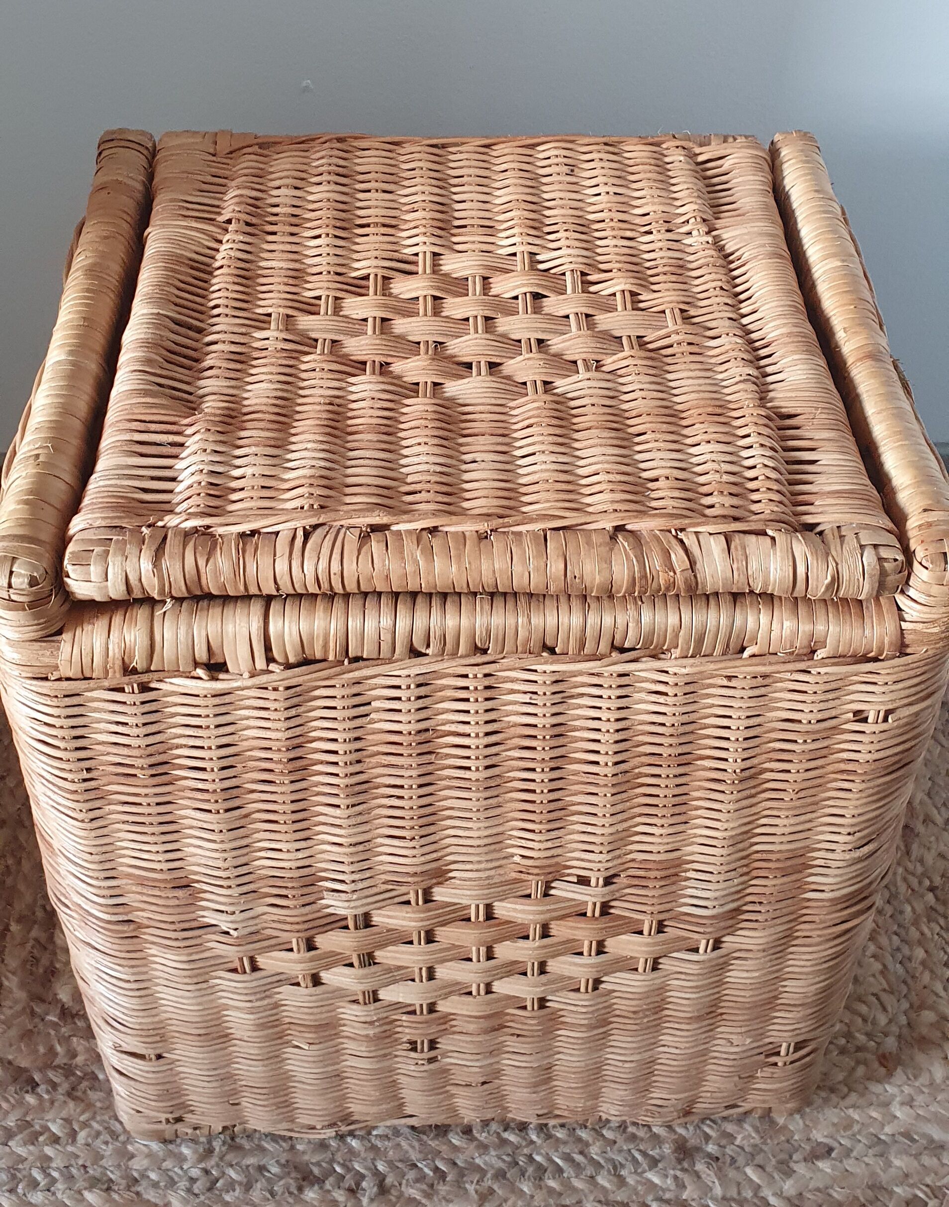 Rattan chest