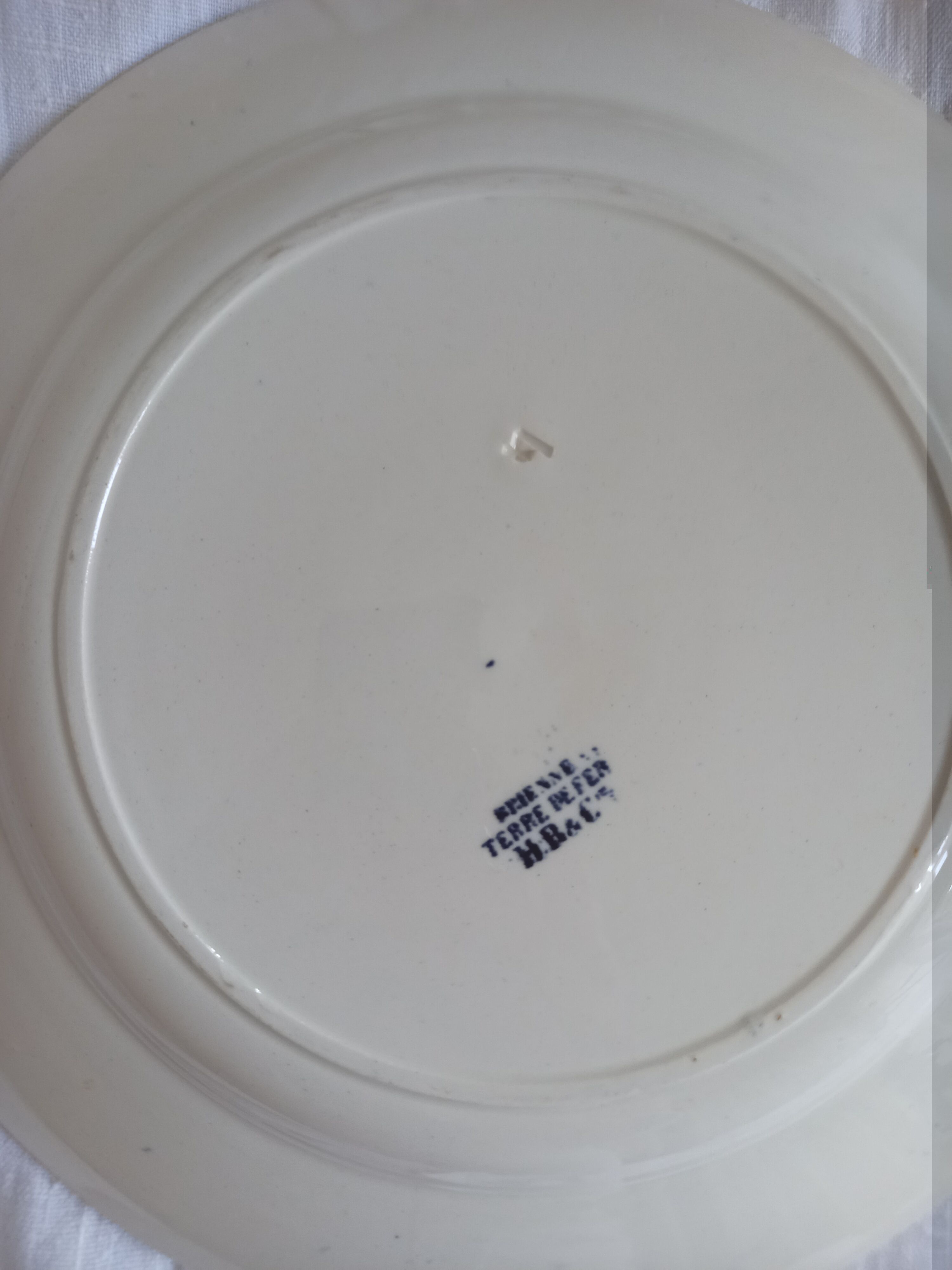 Terre de Fer plate, Brienne model, HB et Cie manufacture