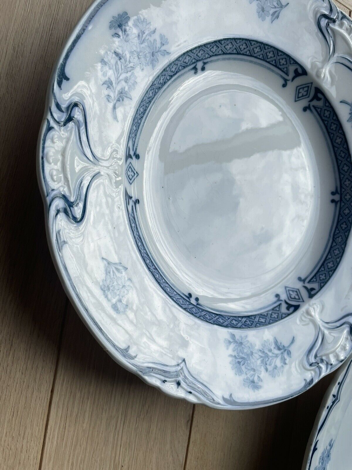 Plate hollow earth of iron Saint Amand model Manon art nouveau