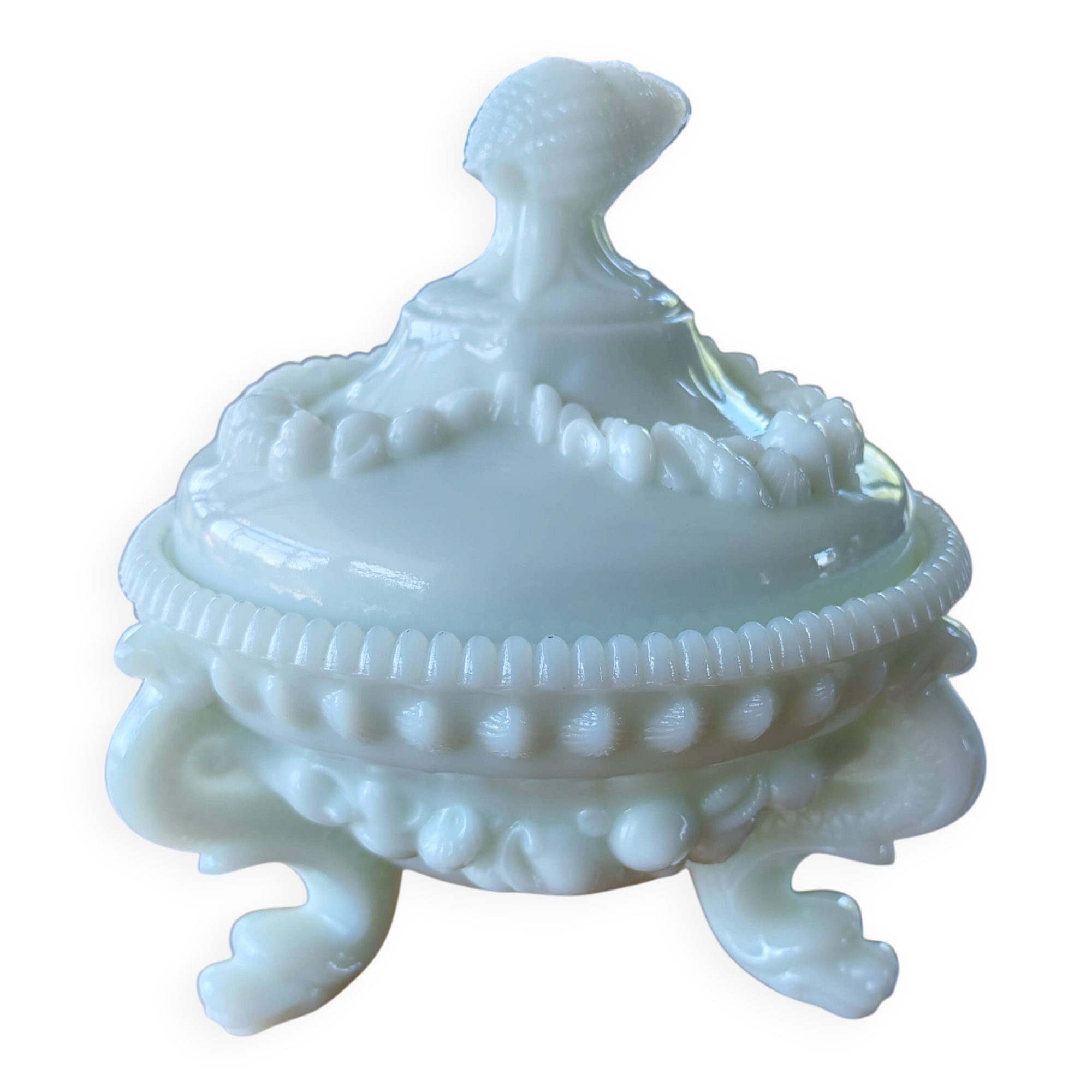 Vintage opal white glass bonbonnière
