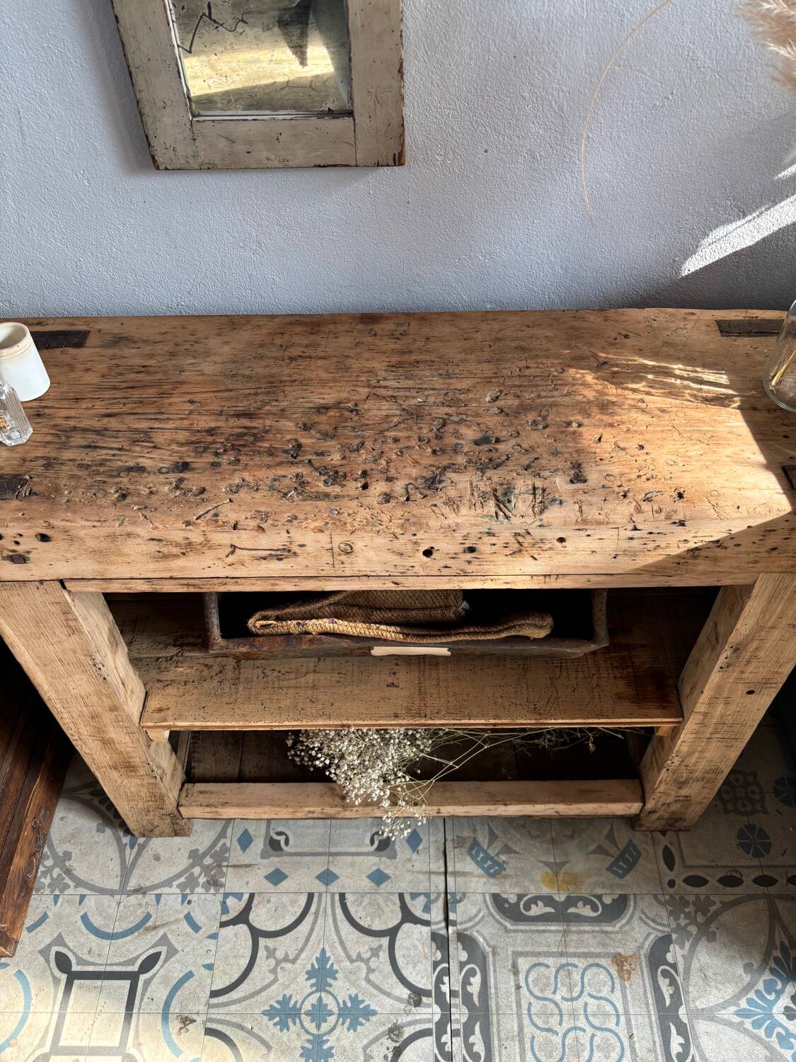 Carpenter's workbench