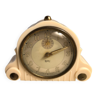 Art Deco alarm clock in Bakelite