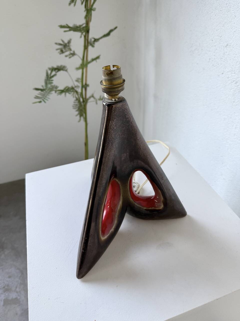 1950s ceramic table lamp, free form