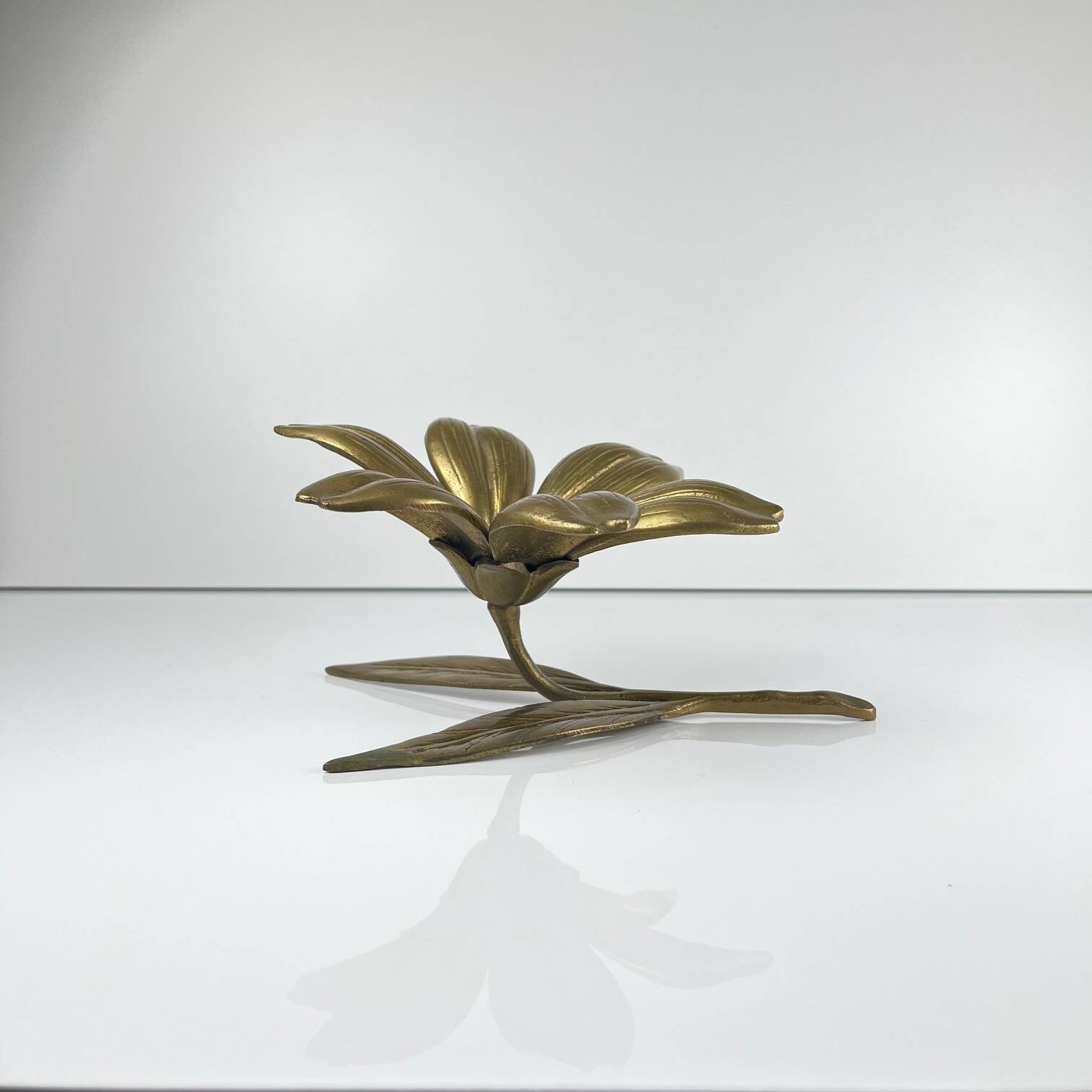 Cendrier Fleur en Laiton, 1970, grand modèle