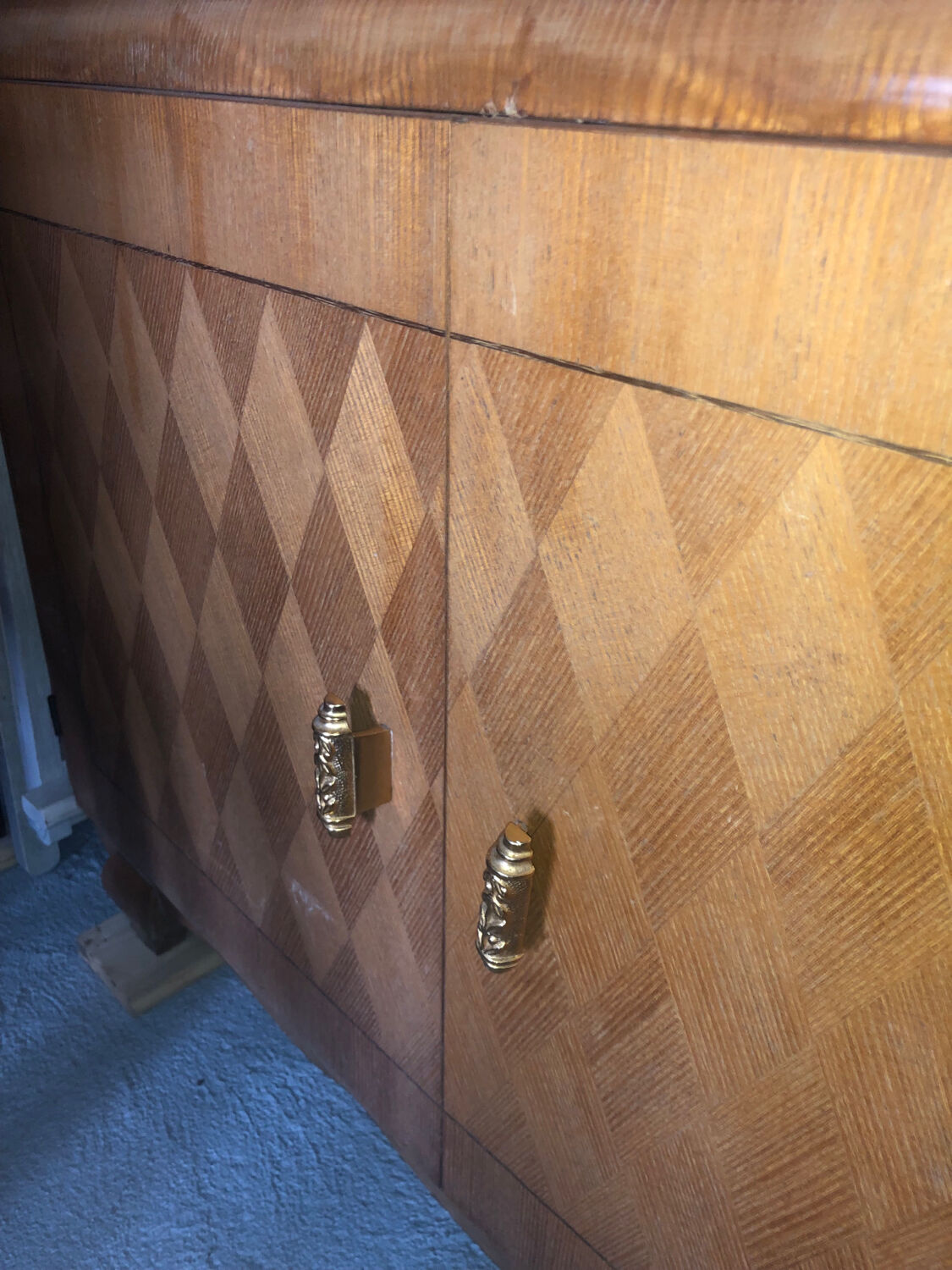 Small narrow buffet 40s/50s