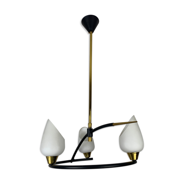 Lustre maison Arlus 3 feux, opalines et laiton, années 50 — Beyit
