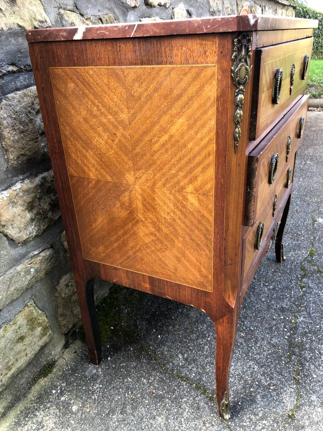 Commode marqueterie style transition