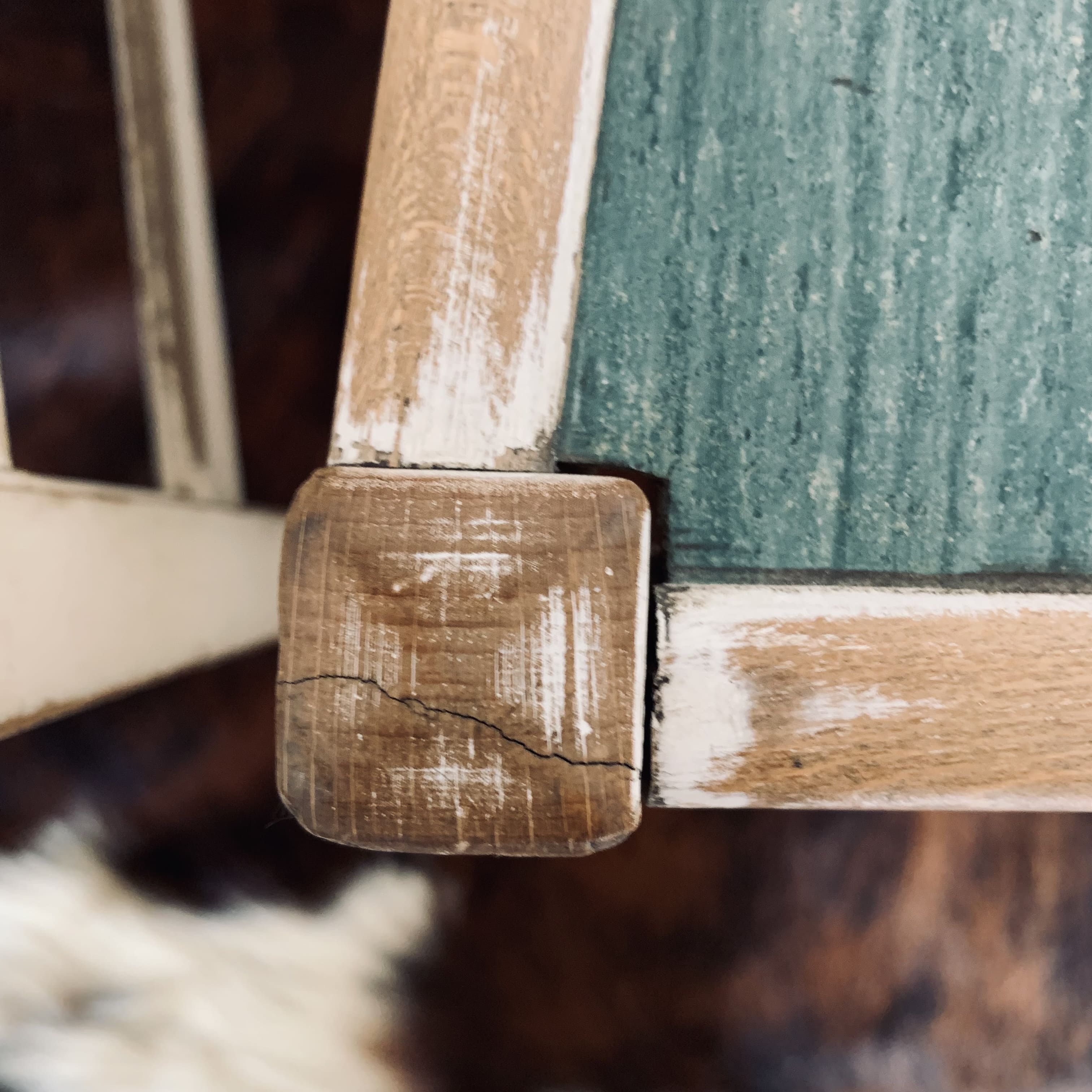 Series of 4 vintage chairs