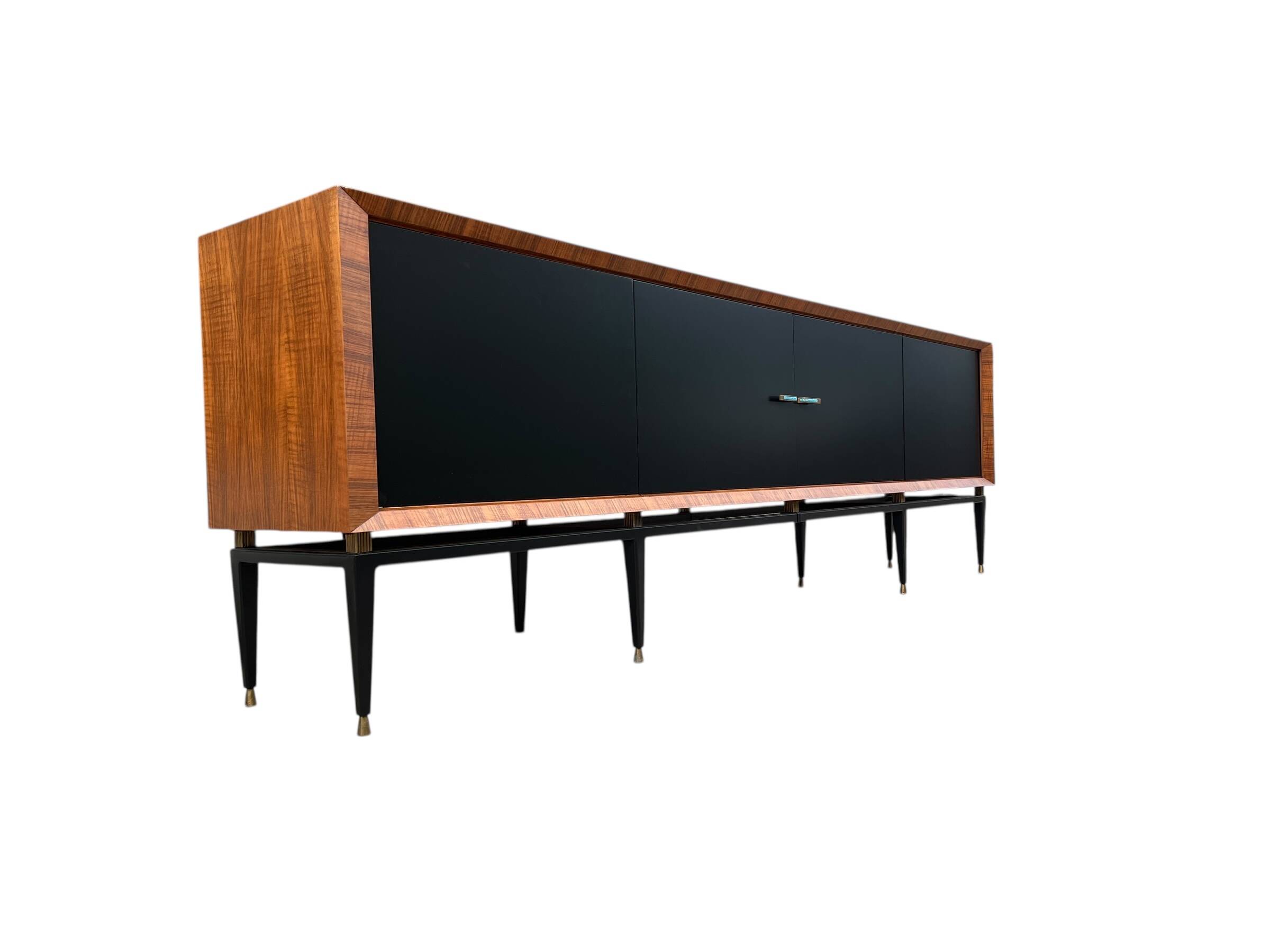 Buffet français, années 1950, noyer