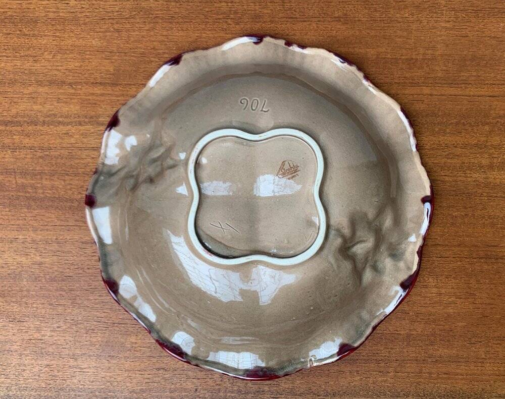 Large East German pottery bowl from the mid-century GDR by Strehla Keramik, 1960s.