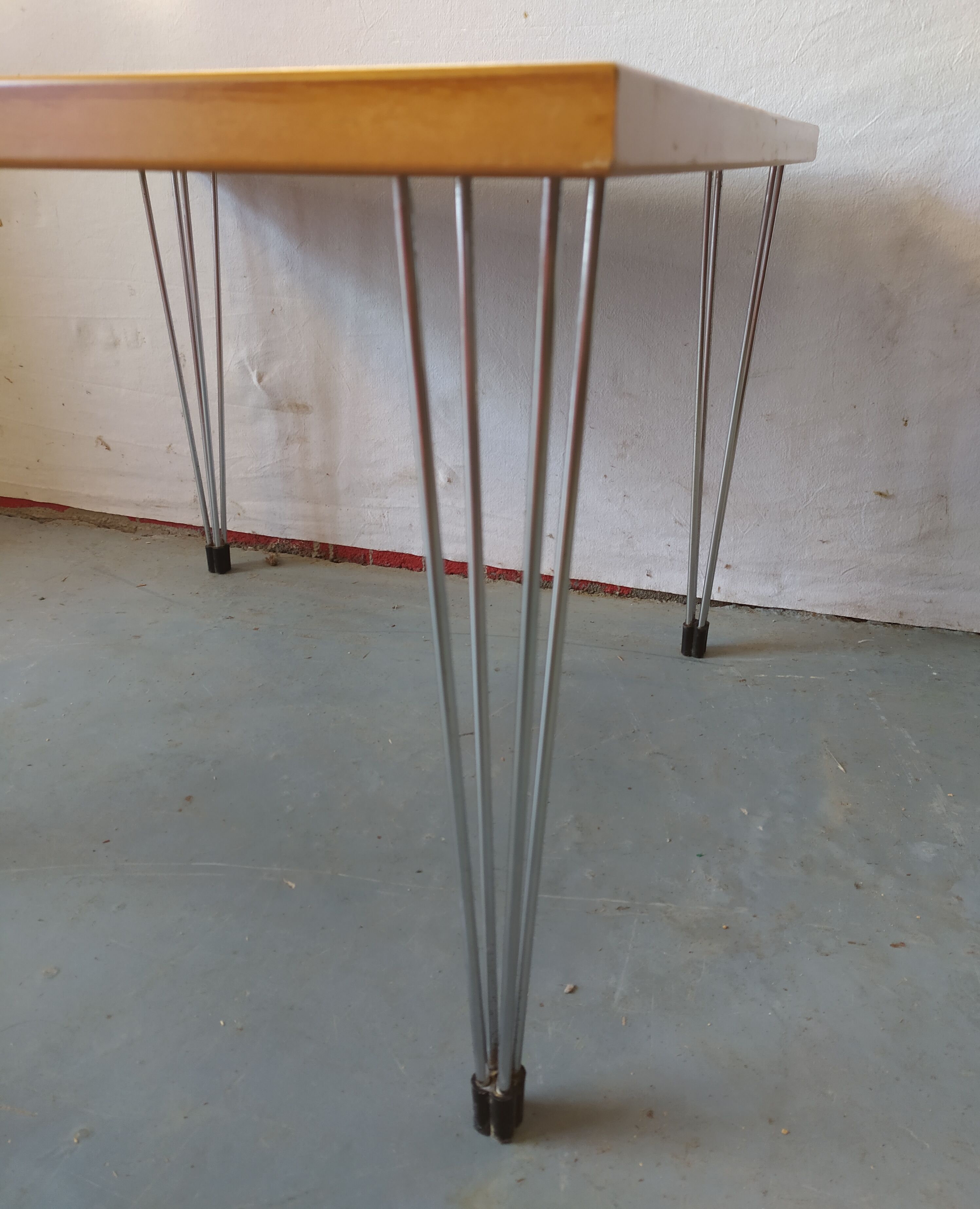 Scandinavian coffee table eiffel feet