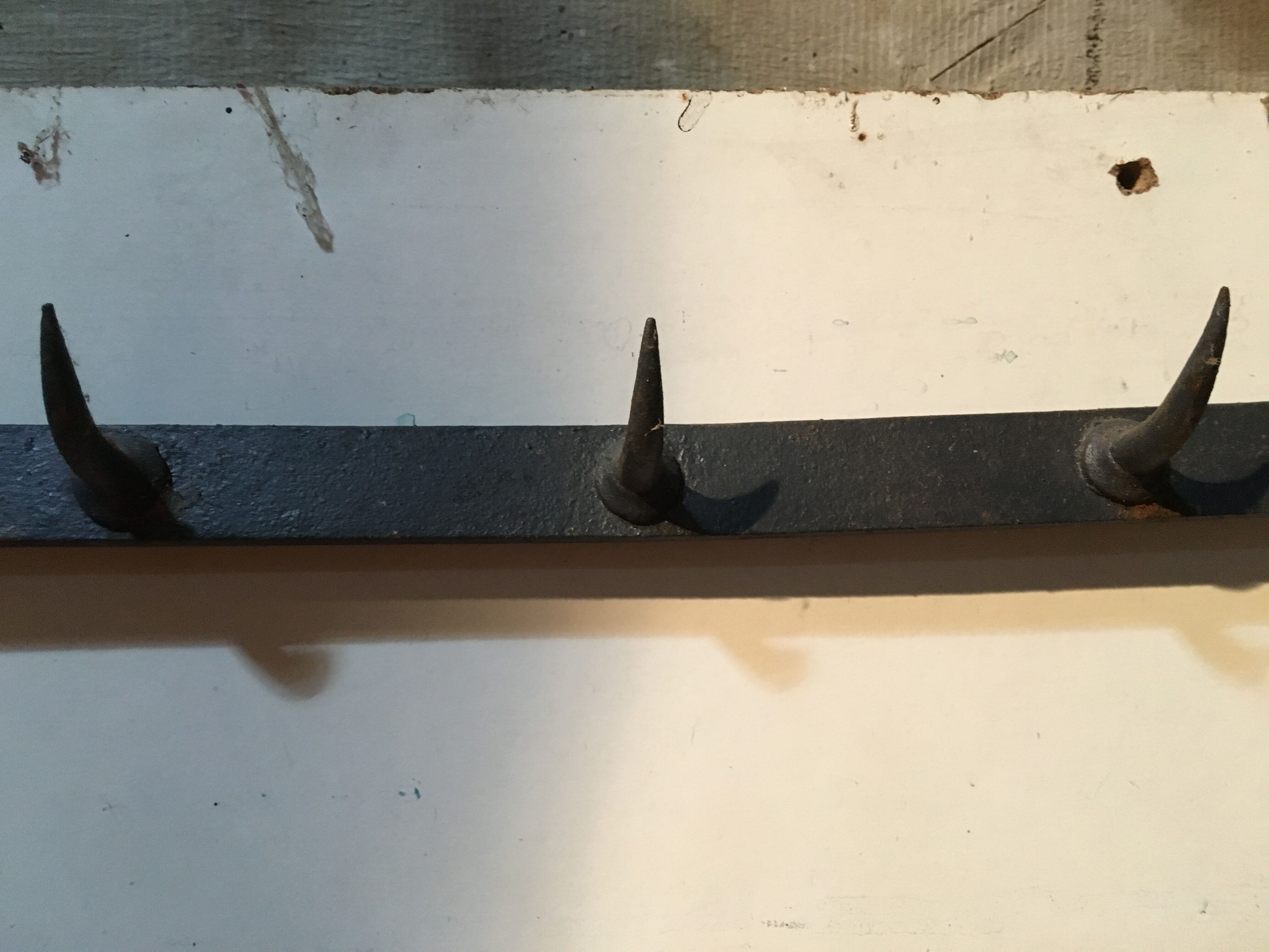 Metal butcher hook bar