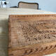 Plateau en bois sculpté à la main